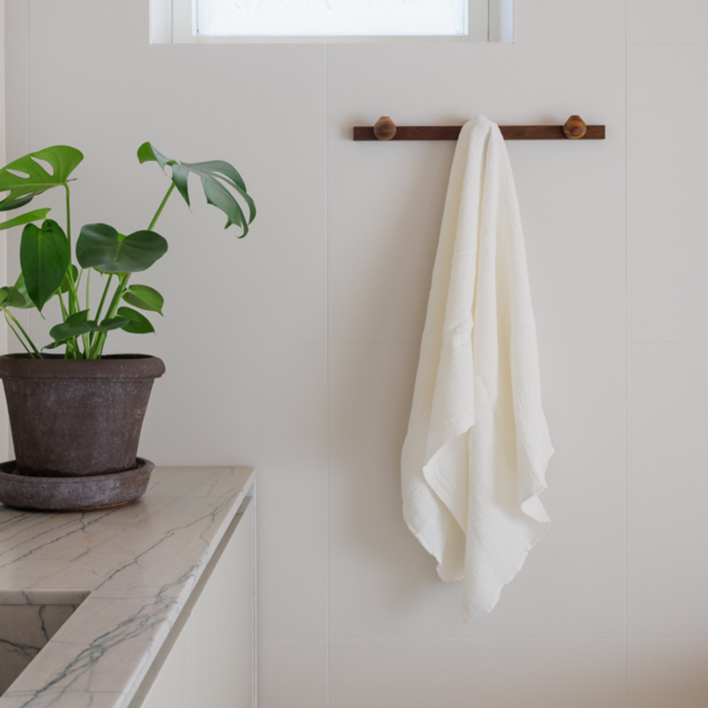 Vieser Lauha wall rack Vieser Lauha wall rack